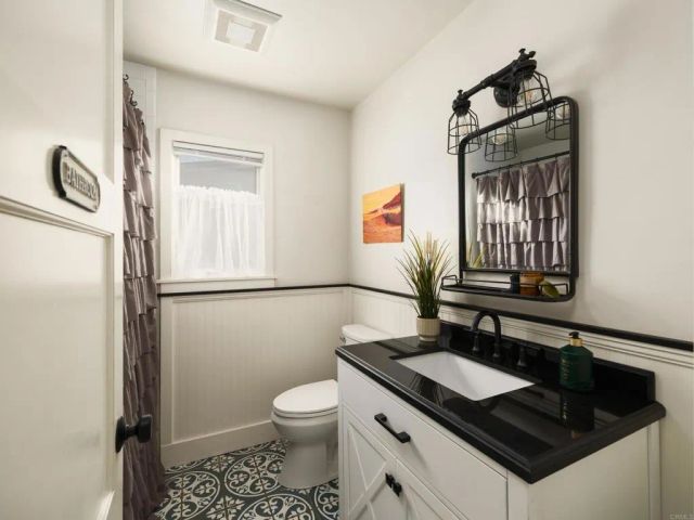 1011 Devonshire Drive, San Diego, CA 92107