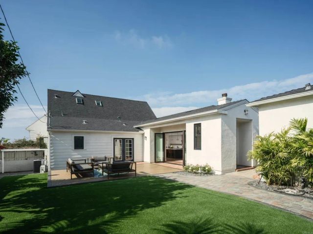 1011 Devonshire Drive, San Diego, CA 92107