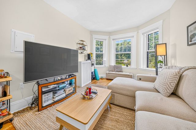 324 Chestnut Hill Ave. 9, Boston, MA 01235
