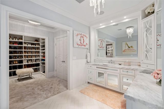 471 Woodbury, Cold Spring Harbor, NY 11724