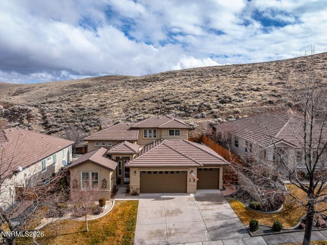 5700 Falcon Ridge Court, Sparks, NV 89436