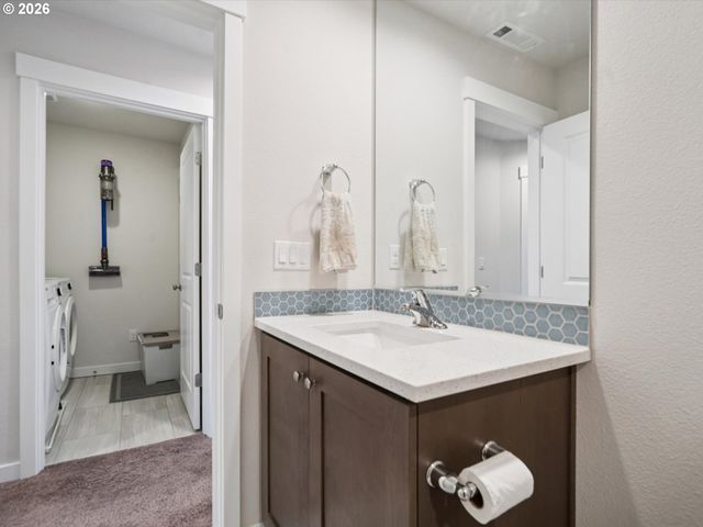 8301 Ne 134TH Pl 6, Vancouver, WA 98682