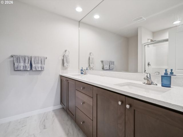 8301 Ne 134TH Pl 6, Vancouver, WA 98682
