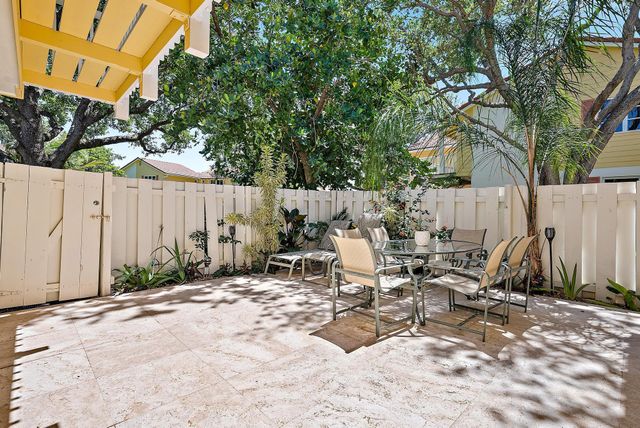 154 Seabreeze Circle, Jupiter, FL 33477