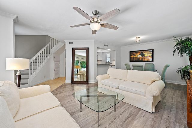 154 Seabreeze Circle, Jupiter, FL 33477