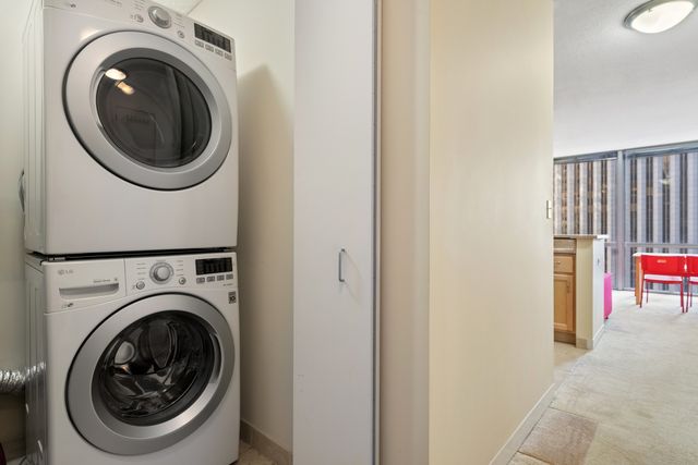 222 N Columbus Drive 902, Chicago, IL 60601