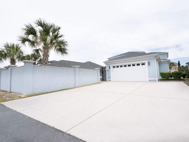 925 Bluffview Dr., Myrtle Beach, SC 29579