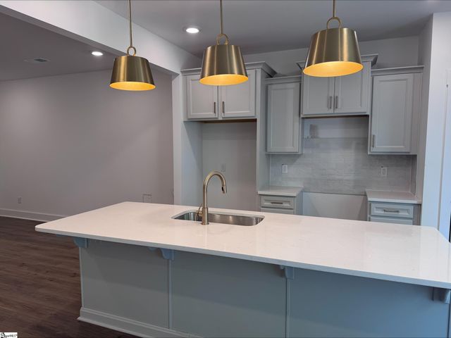 7 Starks Circle, Simpsonville, SC 29680