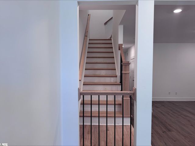 7 Starks Circle, Simpsonville, SC 29680