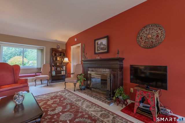 226A South Durkee Hill Road 226A, Southbury, CT 06488