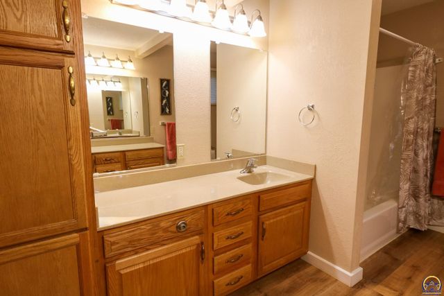 1001 Topeka St, Emporia, KS 66801