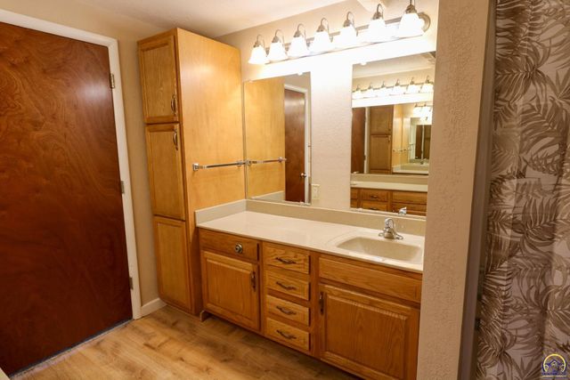 1001 Topeka St, Emporia, KS 66801