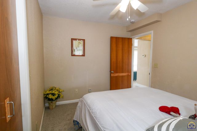 1001 Topeka St, Emporia, KS 66801