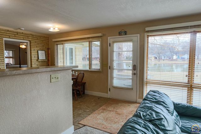 1001 Topeka St, Emporia, KS 66801