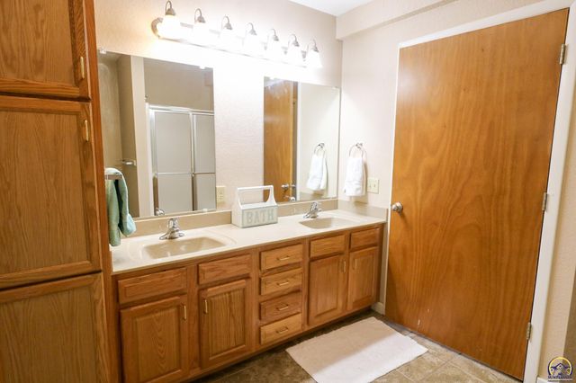 1001 Topeka St, Emporia, KS 66801