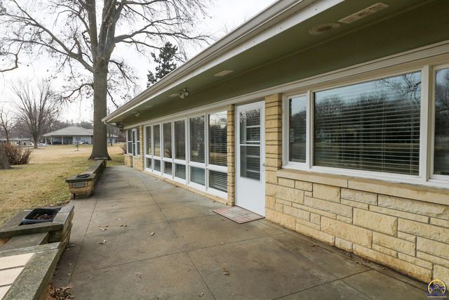 1001 Topeka St, Emporia, KS 66801