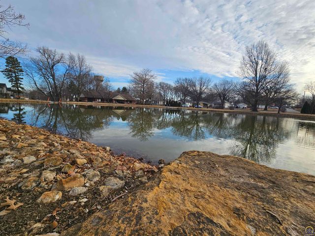 1001 Topeka St, Emporia, KS 66801