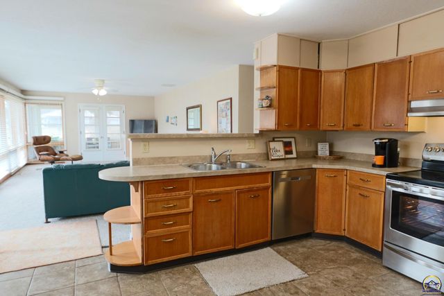 1001 Topeka St, Emporia, KS 66801