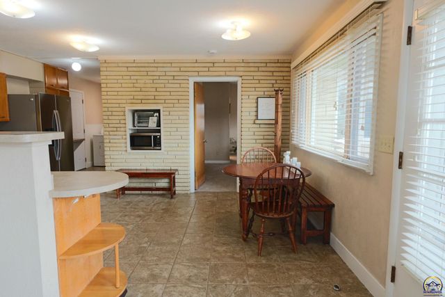 1001 Topeka St, Emporia, KS 66801