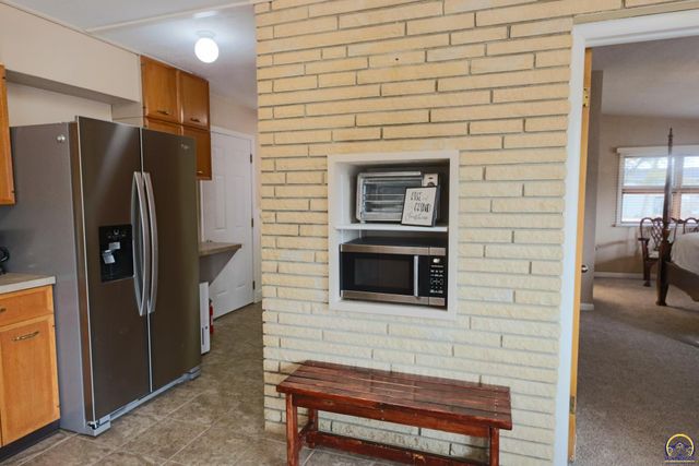 1001 Topeka St, Emporia, KS 66801