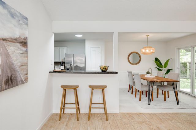 12706 Heinemann DR, Austin, TX 78727