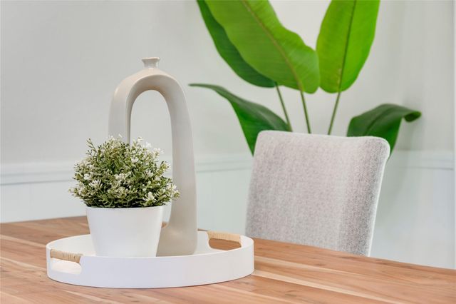 12706 Heinemann DR, Austin, TX 78727