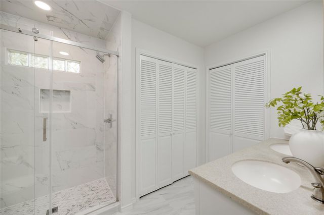 12706 Heinemann DR, Austin, TX 78727