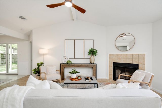 12706 Heinemann DR, Austin, TX 78727