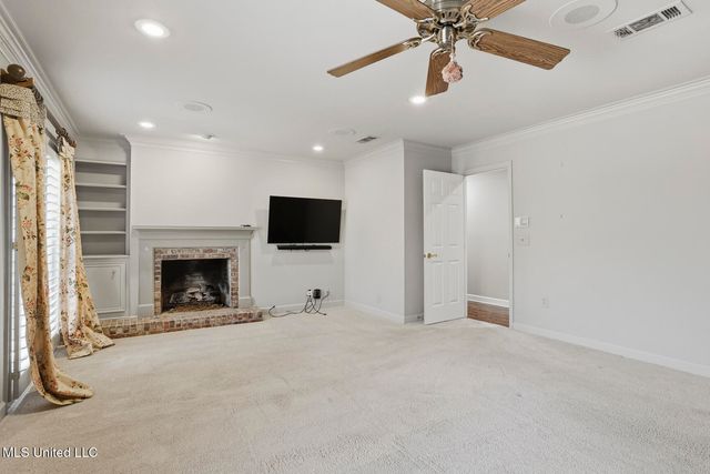 18 Moss Forest Circle, Jackson, MS 39211