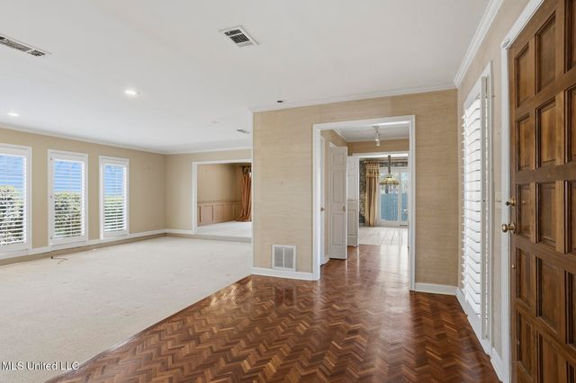 18 Moss Forest Circle, Jackson, MS 39211