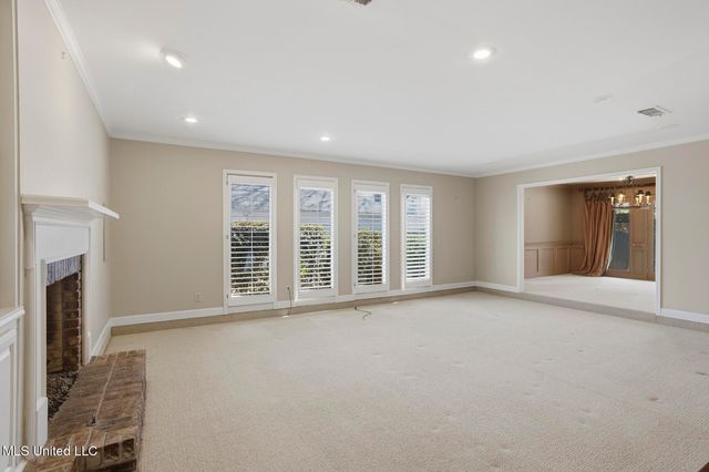 18 Moss Forest Circle, Jackson, MS 39211