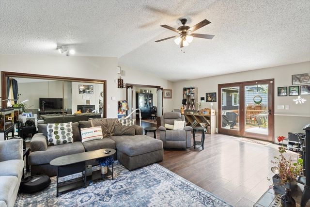 213 BENTLEY DRIVE, Fairbanks, AK 99701