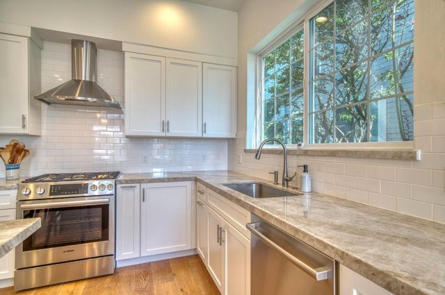 21 Merion Road, Half Moon Bay, CA 94019