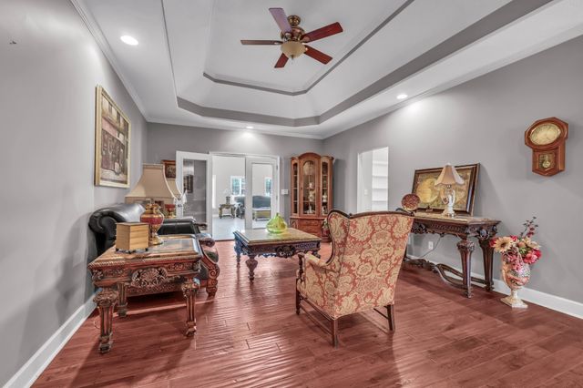 476 Maxshire Ct, Clarksville, TN 37043