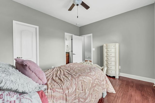 476 Maxshire Ct, Clarksville, TN 37043