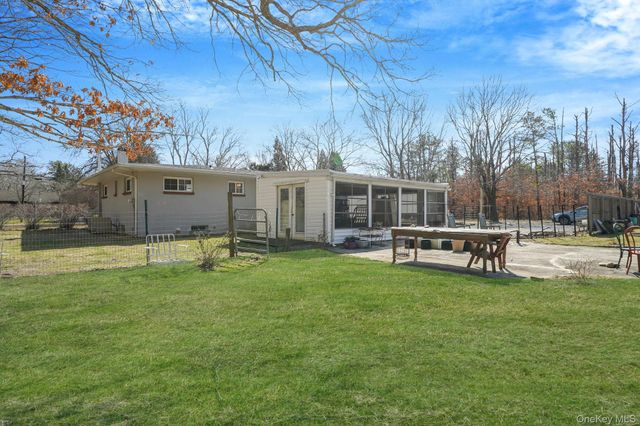 146 Halsey Manor Road, Manorville, NY 11949