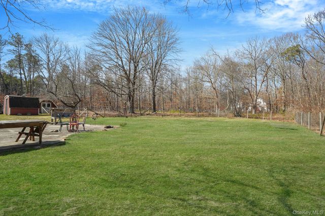 146 Halsey Manor Road, Manorville, NY 11949