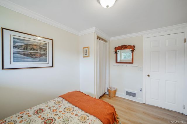 146 Halsey Manor Road, Manorville, NY 11949