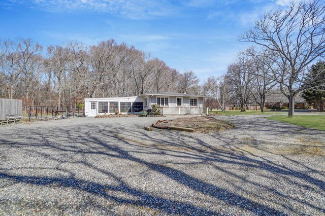 146 Halsey Manor Road, Manorville, NY 11949