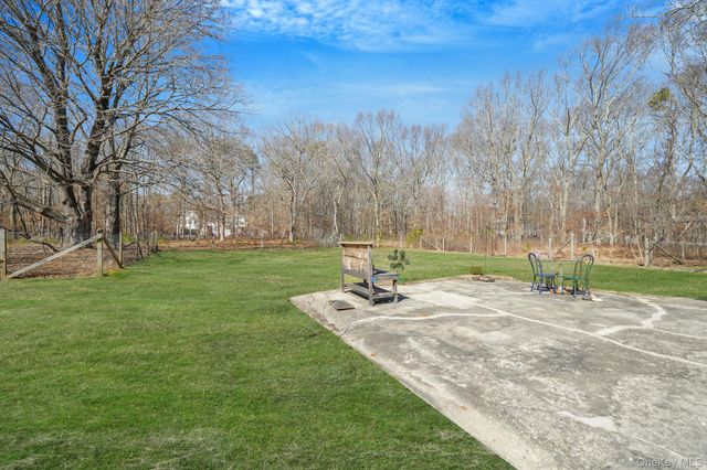 146 Halsey Manor Road, Manorville, NY 11949