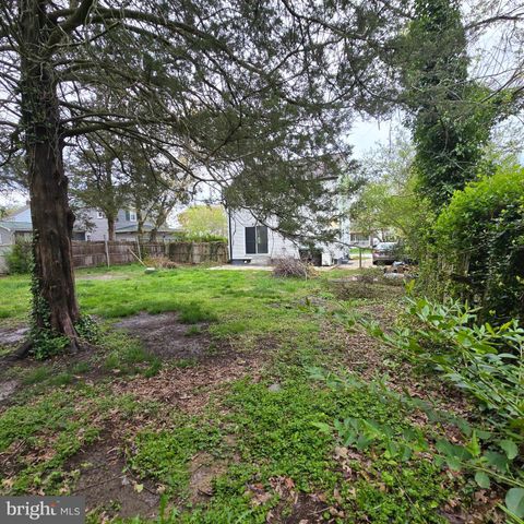 21676 N ESSEX DR, Lexington Park, MD 20653