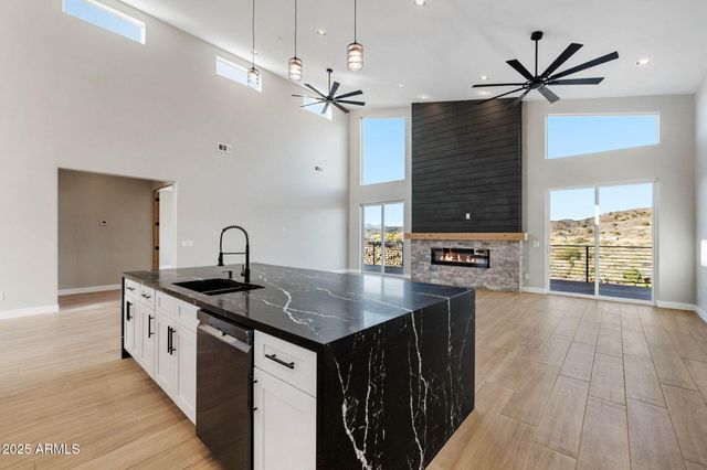 15860 E BROKEN BIT Road, Mayer, AZ 86333