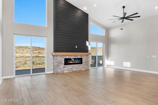 15860 E BROKEN BIT Road, Mayer, AZ 86333