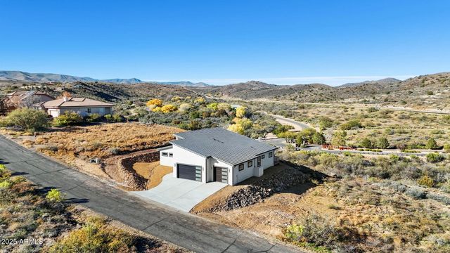 15860 E BROKEN BIT Road, Mayer, AZ 86333