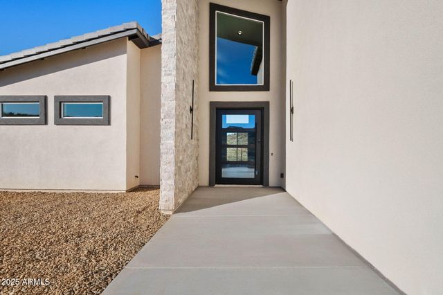 15860 E BROKEN BIT Road, Mayer, AZ 86333