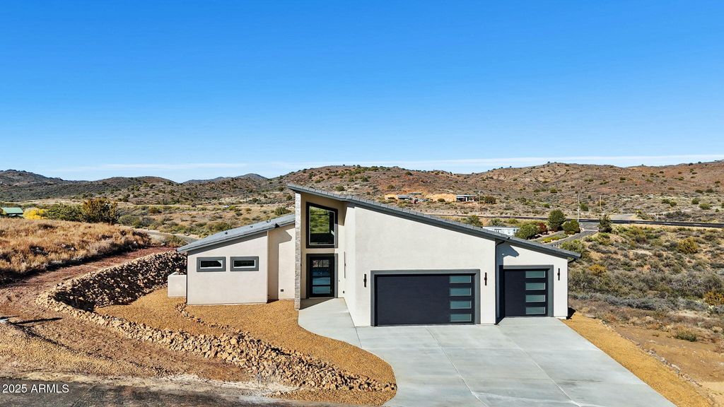 15860 E BROKEN BIT Road, Mayer, AZ 86333