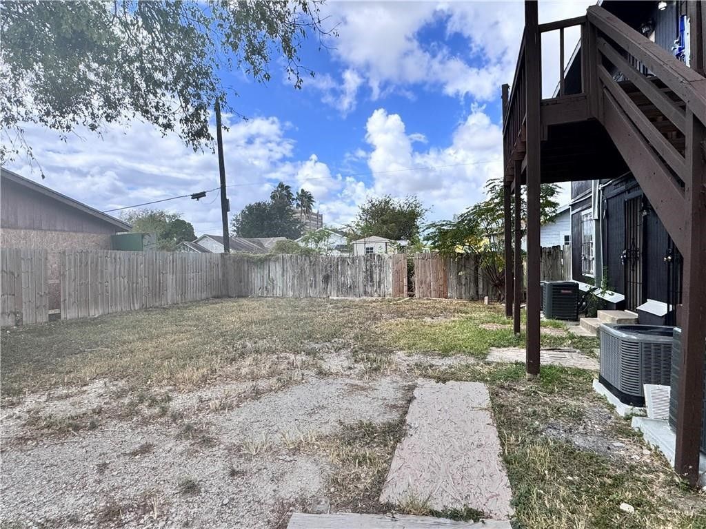 907 Elizabeth St, Corpus Christi, TX 78404 — photo 2