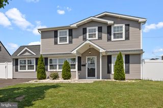 9 VERDANT ROAD, Levittown, PA 19057