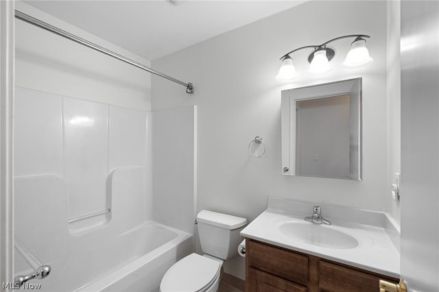 2885 Pease Drive 303, Rocky River, OH 44116