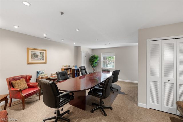 2885 Pease Drive 303, Rocky River, OH 44116